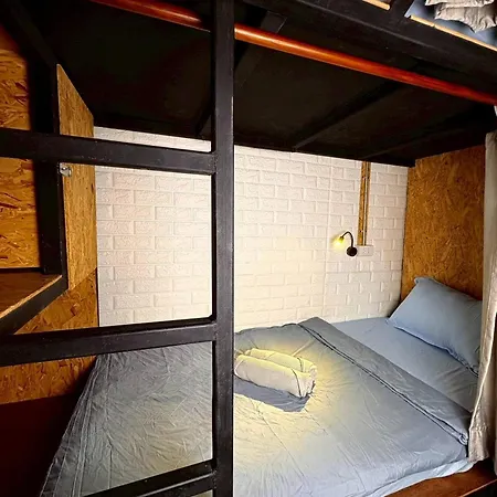 Charming Bb Stay In Bangkok Noi With Nature Views