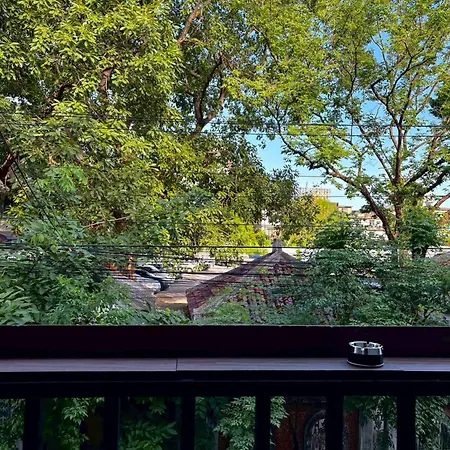 Charming Bb Stay In Bangkok Noi With Nature Views